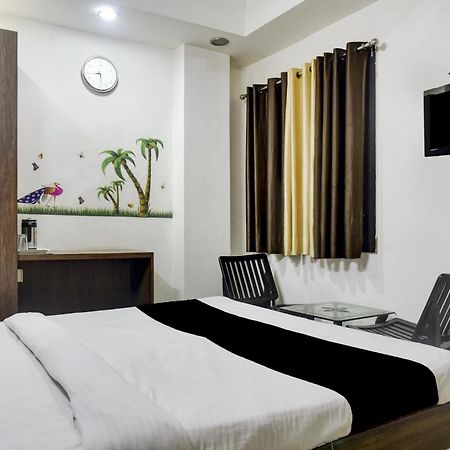 Hotel O Aditya Palace Bhopál Kültér fotó