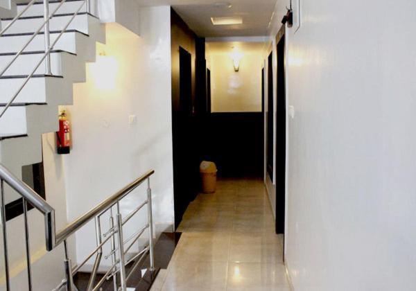 Hotel O Aditya Palace Bhopál Kültér fotó